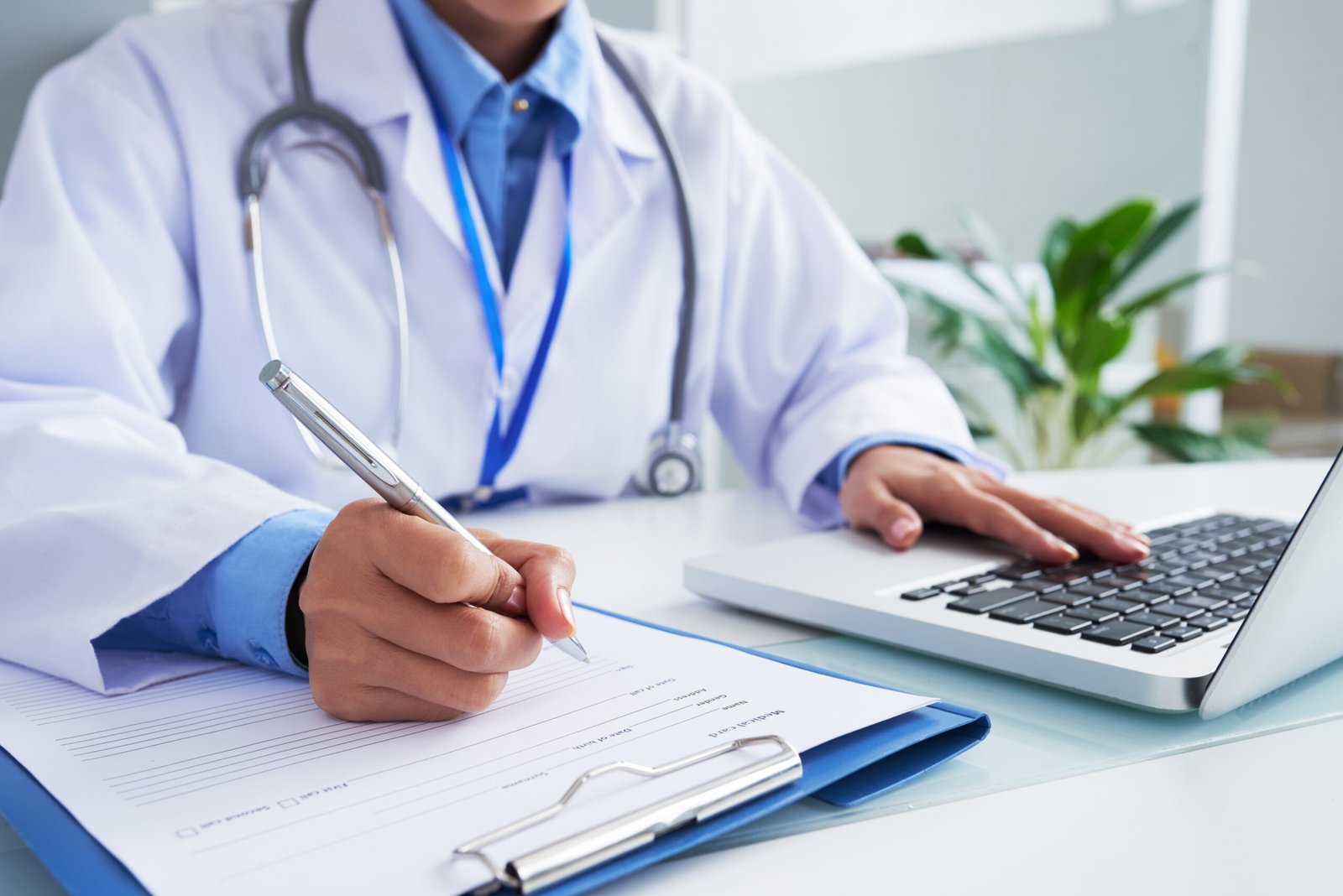 Reforma Tributária para Médicos: o que muda na prática para consultórios e clínicas